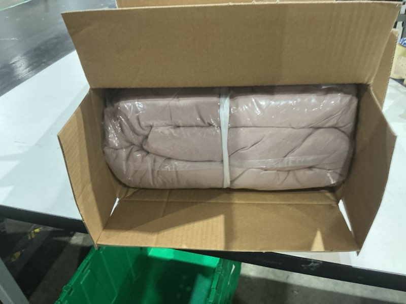 Condition photo showing Good Condition for intelligent design 4pc king/california king alyssa velvet quilted diamond ultra soft comforter set blush: luxury glam bedding, hypoallergenic