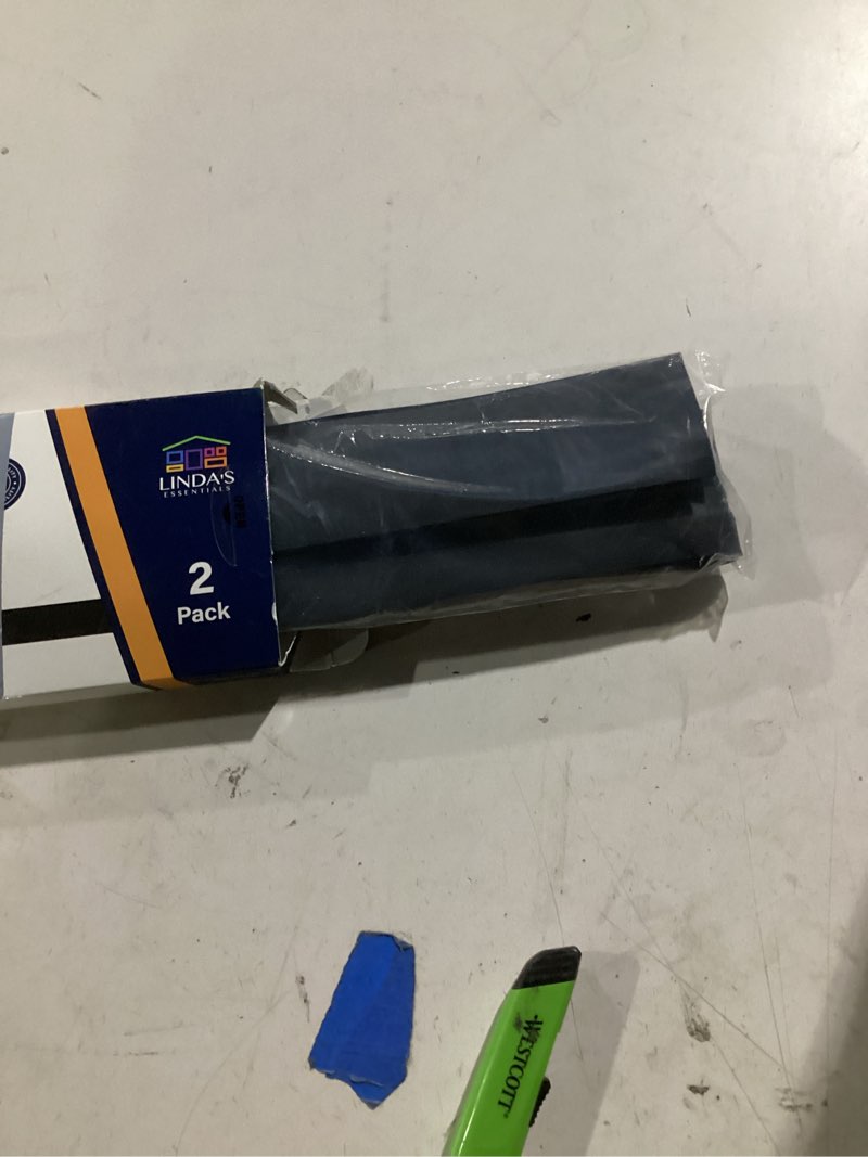 Condition photo showing New/Like New for Linda’s Essentials Silicone Stove Gap Covers (2 Pack), Heat Resistant Oven Gap Filler Seals Gaps Between Stovetop and Counter, Easy to Clean Stove Gap Guard (25 Inches, Black) 25 Inches Black