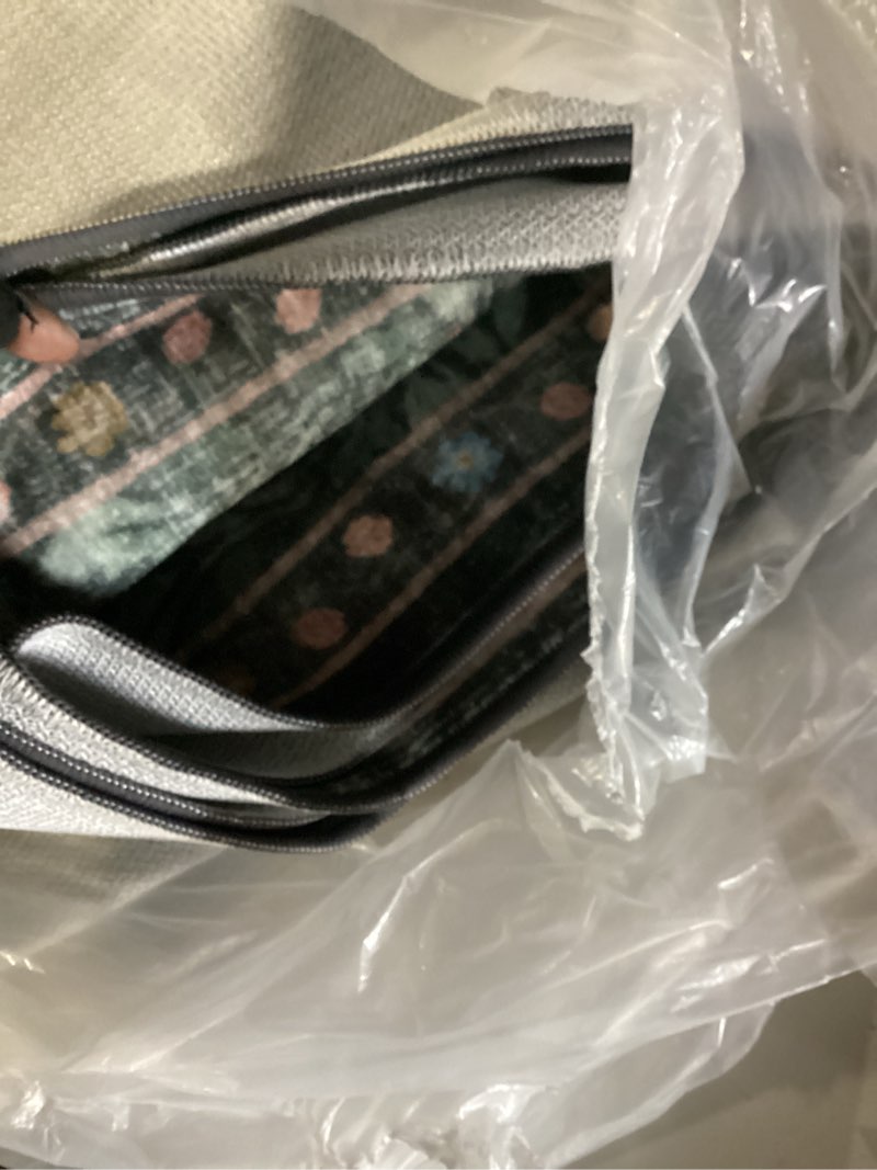 Condition photo showing Good Condition for Area Rugs 5'x7' Washable Non-Slip, Floral Vintage Distress Print Pattern Medallion Carpet for Living Room Bedroom Dining Room, Brick Red Rust Neutral Brown Burnt Orange Green Brick/Brown/Green 5' x 7' (Rectangular)