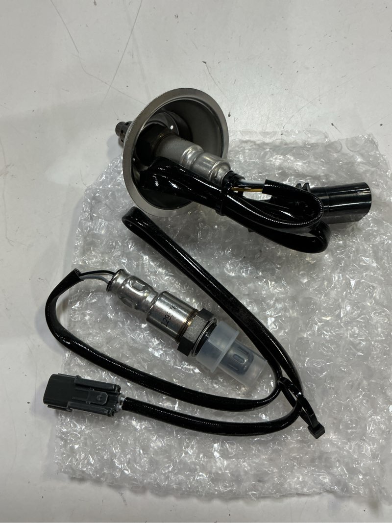 Condition photo showing Good Condition for 2pcs upstream ? downstream oxygen sensor o2 sensor compatible with honda 2012-2019 cr-v 2013-2017 accord 2.4l replace# 234-9131 234-4980 36531-5a2-a01 36532-5la-a01