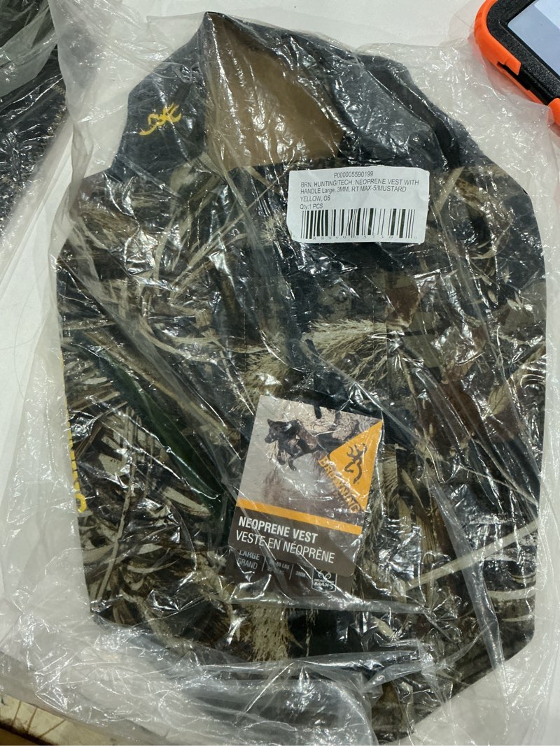 Condition photo showing Good Condition for browning neoprene vest, 3mm, handle, small rt max-5/mustard yellow