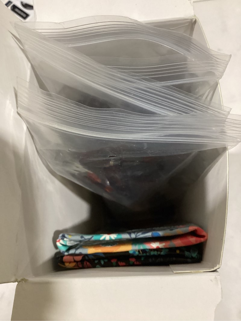 Condition photo showing Good Condition for 100 classic 4-pack oversized round blue light filter/anti-glare reading glasses for women spring hinges floral readers floral 1.5 x