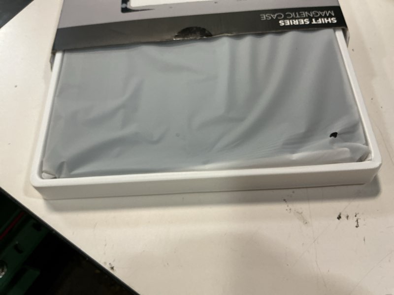 Condition photo showing Good Condition for esr for ipad pro 13 inch case (m5/m4) 2025/2024, rotating case with removable magnetic cover, adjustable portrait/landscape stand, 9 standing angles, shift series, black
