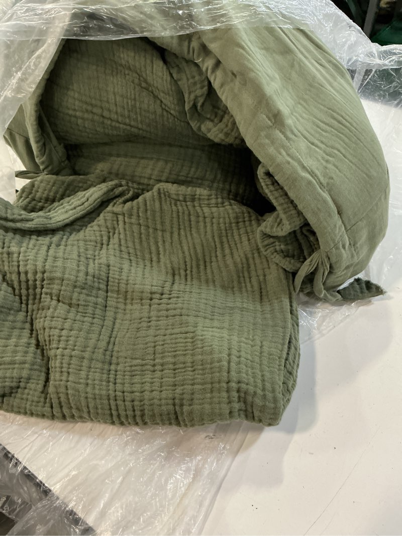 Condition photo showing Good Condition for organic cotton gauze duvet cover set, full/queen, olive