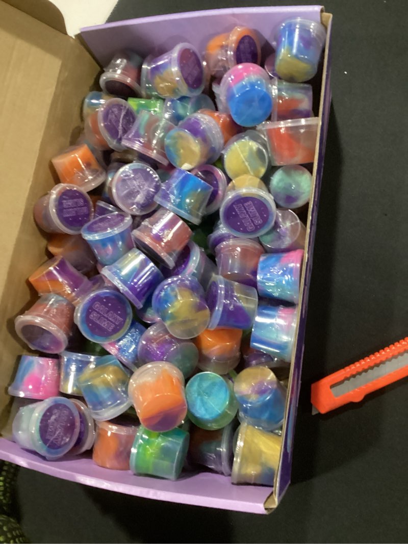 Condition photo showing Good Condition for 118 pack slime party favors kit, mini galaxy bulk slime stretchy stress relief for kids, soft putty diy toy, girls and boys classroom supplies, birthday, goodie bag stuffers advent calendar 118pcs galaxy slime