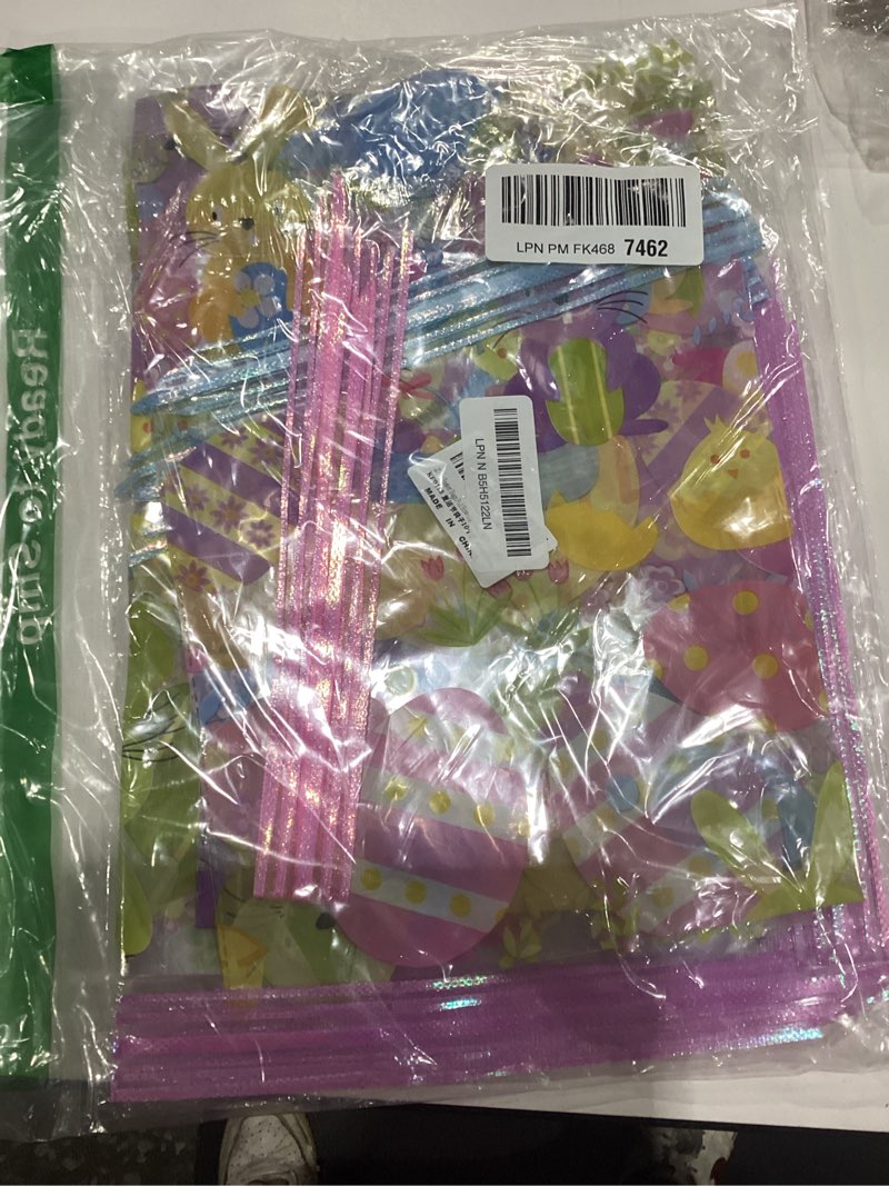 Condition photo showing Good Condition for kolewo4ever 20pcs basket bags pull bow set 10 pieces easter cellophane wrap plastic bag 10 pieces easter theme pull bow for gifts baskets party festivals (16x24 inch) 1 count (pack of 20)