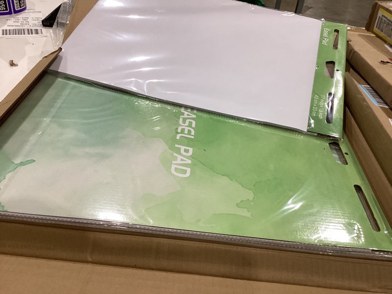 Condition photo showing Good Condition for au&mu sticky mini easel pad, 13in * 17in anchor chart paper,self stick flip chart paper, sticky chart paper for teachers and office, 30 sheets/pad, 3 pad (white) white 13" x 17" 1