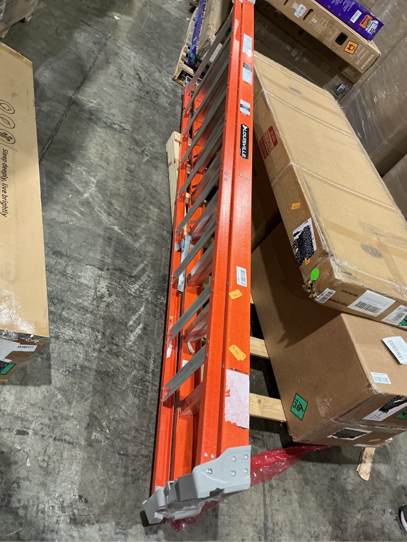 Condition photo showing Good Condition for louisville ladder 10-foot fiberglass step ladder, 300-pound load capacity, type ia, fs1510 10 feet ladder