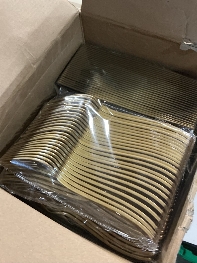 Condition photo showing New/Like New for 300 pcs plastic silverware heavy duty cutlery set plastic utensils set includes 100 disposable spoons 100 forks knives for parties catering family gathering(gold)