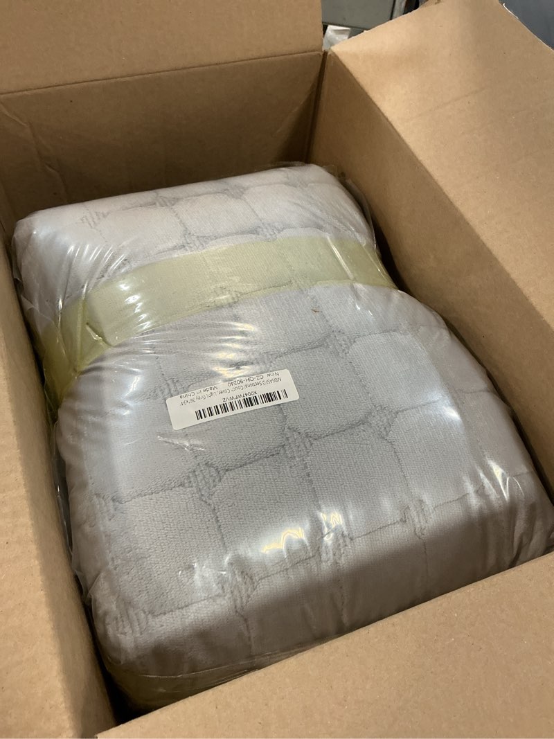 Condition photo showing Good Condition for Velvet Couch Cover, Washable Sectional Sofa Cover, Anti Slip Sofa Slipcovers for 3 Cushion Couch Sofa L Shaped Recliner, Furniture Protector Covers for Pets Kids(Light Grey, Only 1 PCS) 1pc/36"x 94"/Rectangular Light Grey