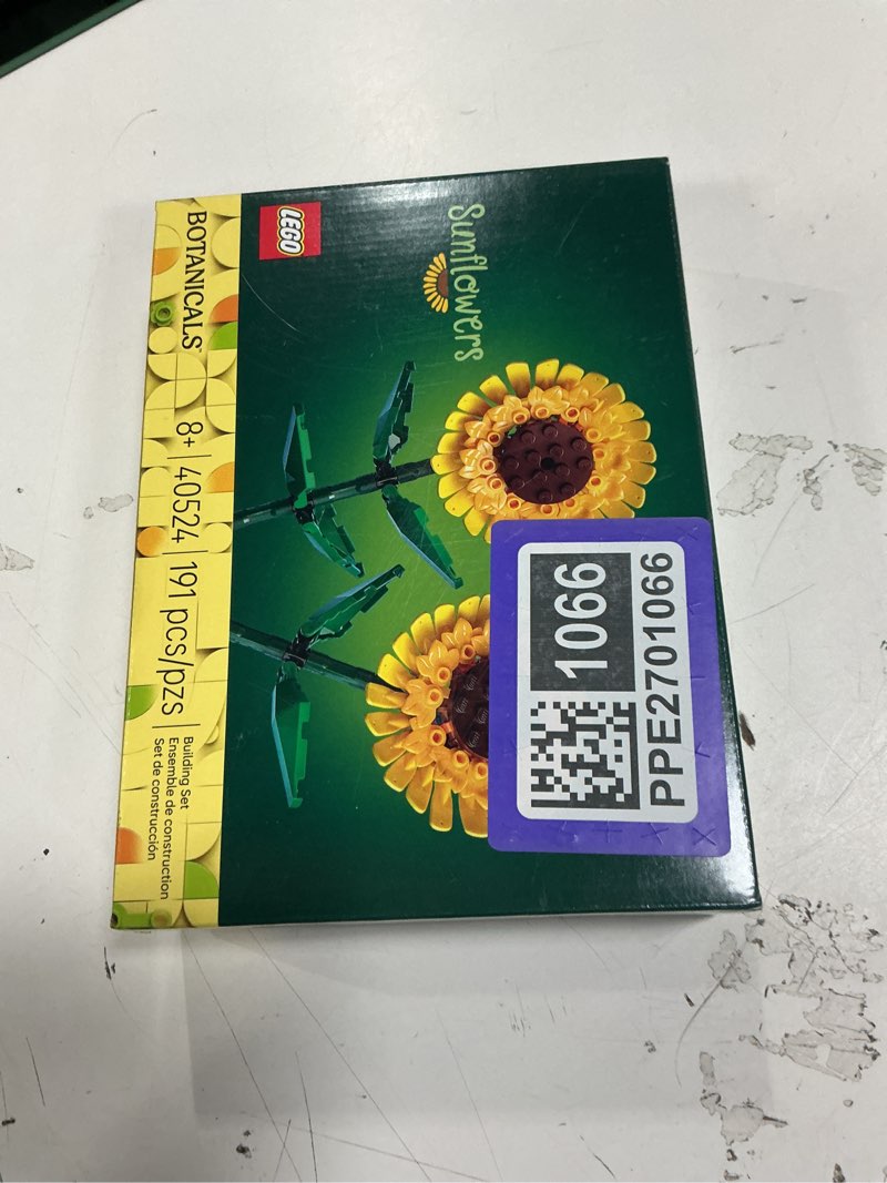 Condition photo showing New/Like New for LEGO Sunflowers Building Toy for Kids, Girls and Boys Ages 8+ - Artificial Sunflowers for Home Decor and Display - Birthday Gift Idea for Lovers of Plants & Flowers - 40524 Sunflowers (New Packaging)