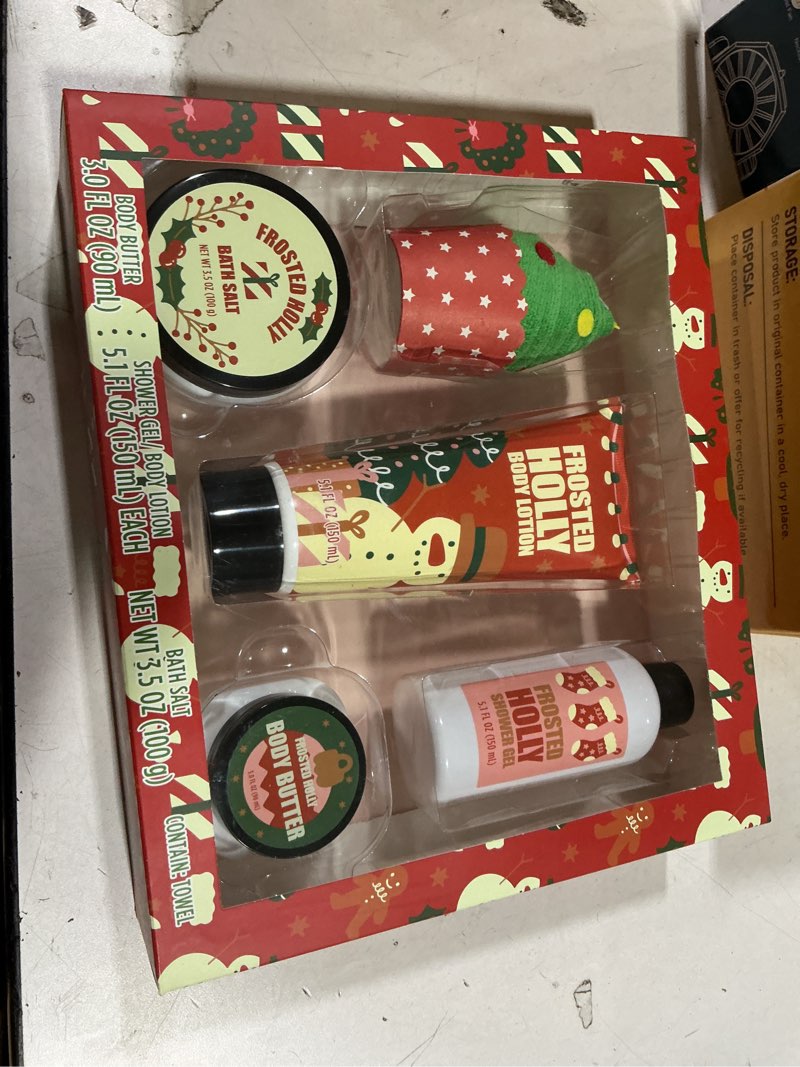 Condition photo showing New/Like New for Christmas Bath Gift Set for Women, 5 PCS Bath and Body Gift Set,Holiday Stocking Stuffers with Shower Gel, Body Lotion, Mini Towel,Birthday Gifts for Women 5pcs