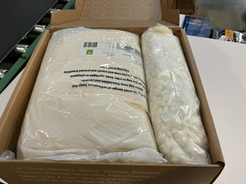 Condition photo showing Good Condition for coop home goods adjustable latex pillow queen, talalay latex & microfiber fill, best pillows for sleeping, ergonomic, naturally cooling, eco-friendly, medium firm for back, side & stomach sleepers classic queen