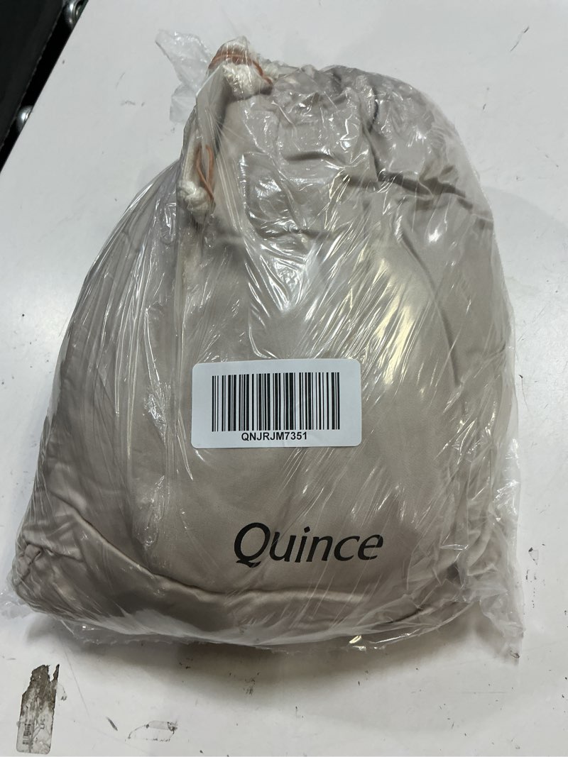 Condition photo showing Good Condition for bamboo deluxe bedding bundle, king, sand quince