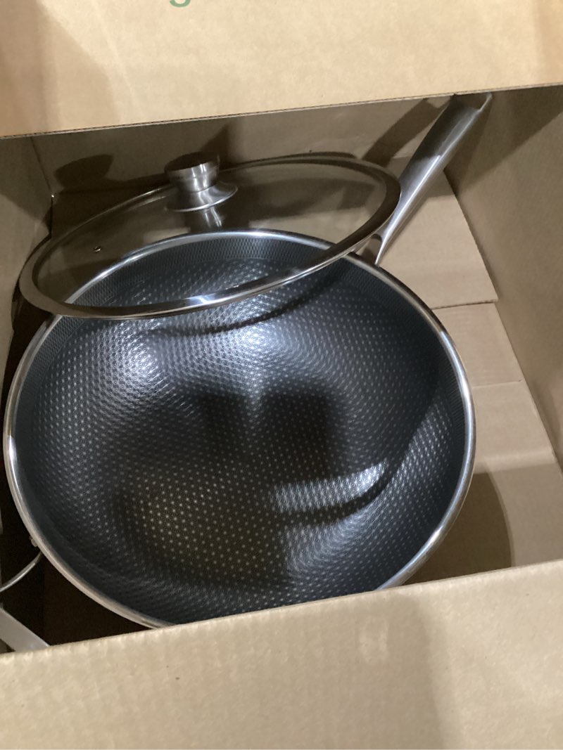 Carbon fiber wok