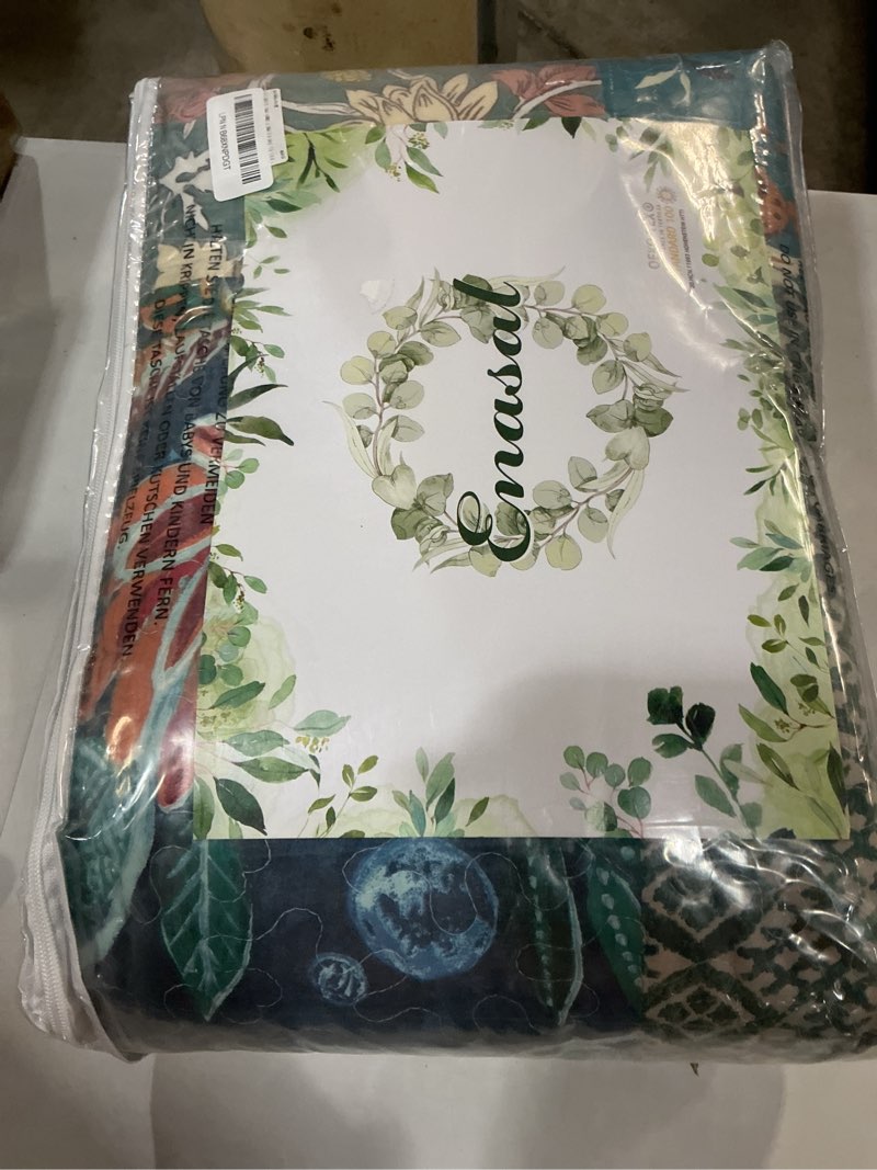 Condition photo showing New/Like New for enasal cotton bedspread quilt sets reversible bedding coverlet sets comforters, patchwork vintage floral turquoise bedspread, queen size turquoise patchwork floral queen size (90by98inch)