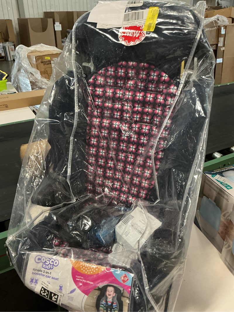 Condition photo showing Good Condition for finale 2-in-1 booster car seat