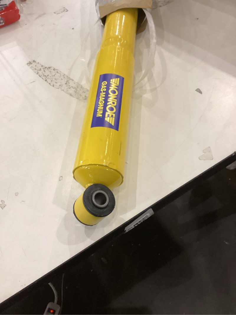 Condition photo showing Good Condition for Monroe Gas-Magnum 34676 Suspension Shock Absorber for Chevrolet Silverado 1500
