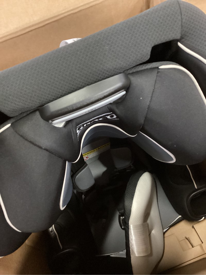 Condition photo showing Good Condition for graco extend2fit convertible car seat, rear and forward facing car seat with adjustable extension panel for extra legroom, great gift for baby shower or baby registry, gotham 2-in-1 gotham 2.0