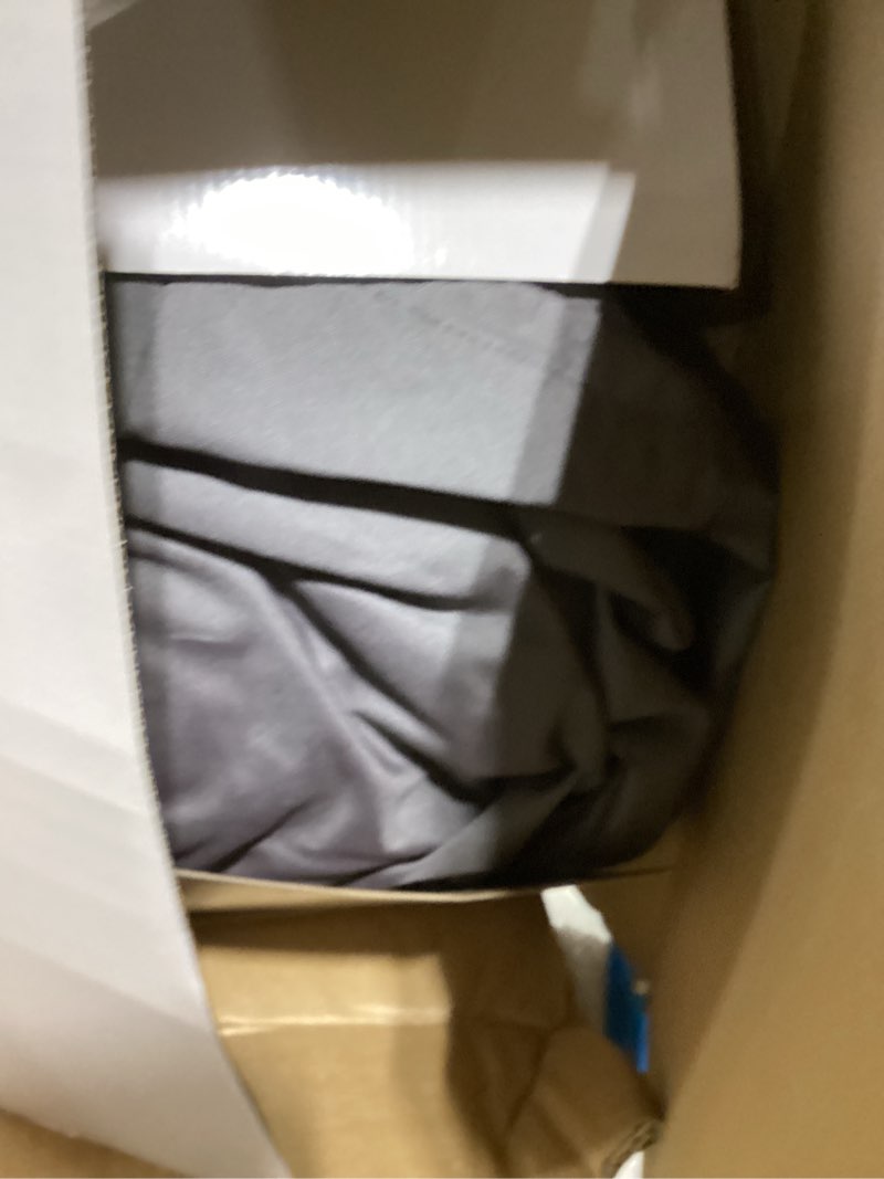 Condition photo showing New/Like New for Classic Accessories StormPro Heavy-Duty T-Top Boat Cover 20'-22'L x 106"W (beam)