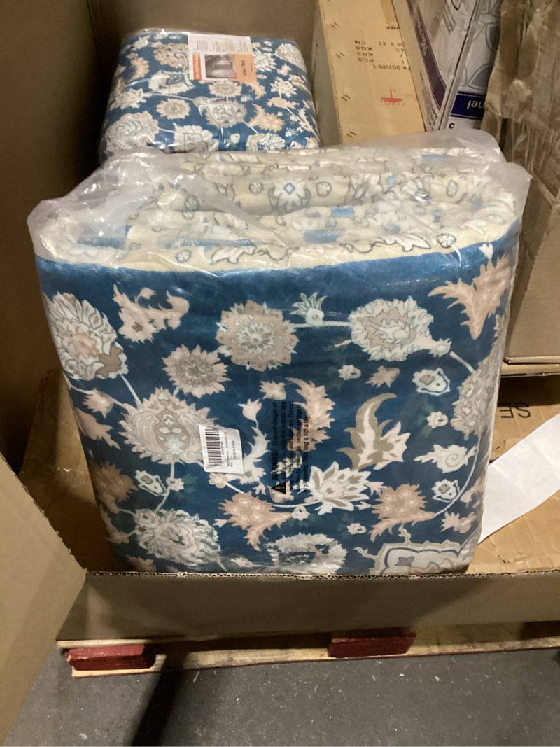 Condition photo showing New/Like New for Similar to stock photo 8x10 Area Rugs Machine Washable Boho Rug Oriental Floral Soft Indoor Carpet Low Pile Non Slip Large Rugs for Living Room Bedroom Office Dining Room Decor Aesthetic, Pink 8' x 10' (Rectangular) Pink