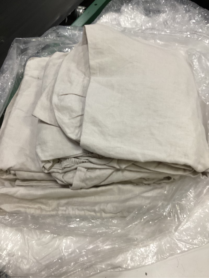 Condition photo showing As Is for quince european linen sheet set queen natural 