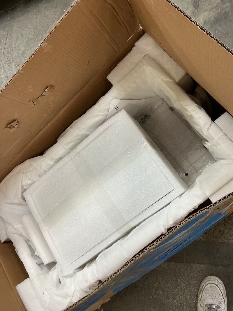 Condition photo showing Good Condition for Fulorni 33"x19" Granite Composite Kitchen Sink - Ledge Workstation Undermount White Quartz Classic U