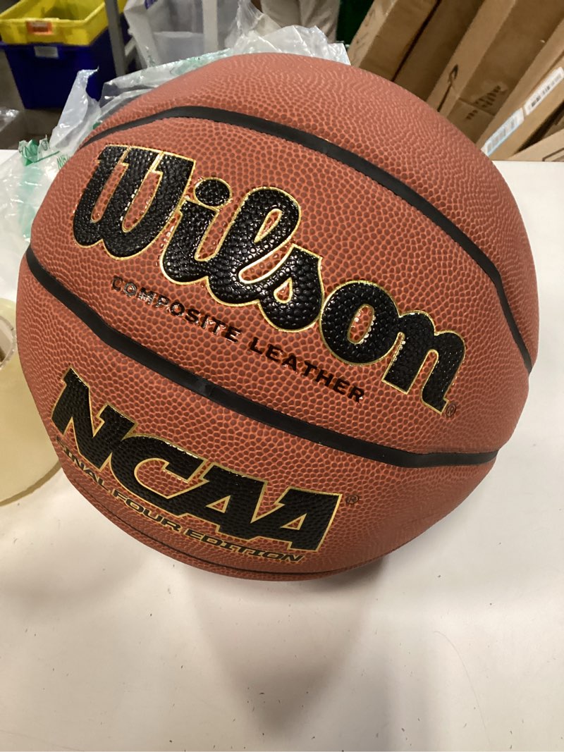 Condition photo showing New/Like New for Wilson NCAA Final Four Basketball SIZE 7