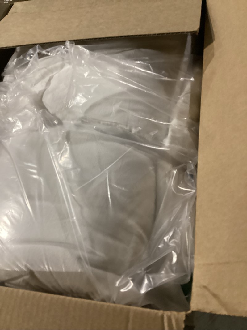 Condition photo showing New/Like New for bedsure queen comforter set, white soft prewashed bedding for all seasons, 3 pieces gentlesoft™ bed set, 1 lightweight comforter (90"x90") and 2 pillowcases (20"x26")