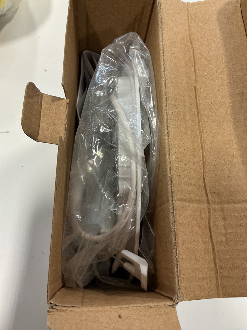 Condition photo showing As Is for Utilitech Color Choice White 6-in 850 -Lumens Switchable white Round Dimmable LED Canless