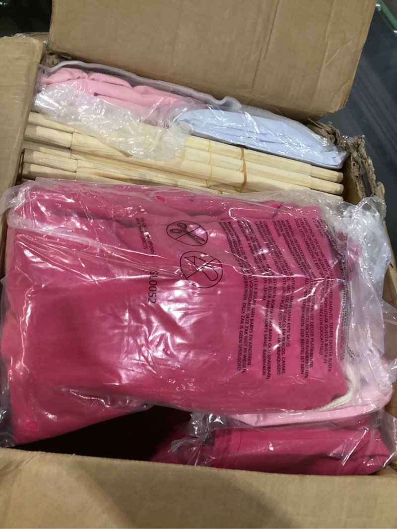 Condition photo showing Good Condition for teepee tent for kids 