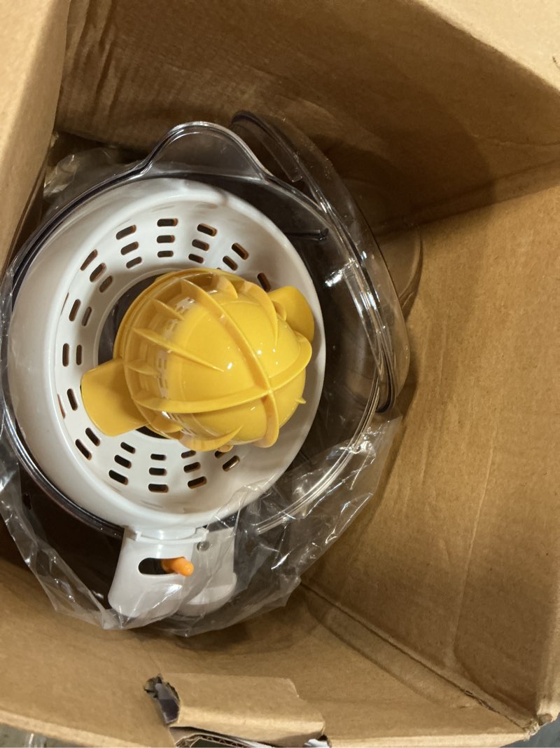 Condition photo showing Good Condition for black+decker 32oz electric citrus juicer, cj625, pressure activated, adjustable pulp control, dishwasher-safe small (pack of 1) cj625