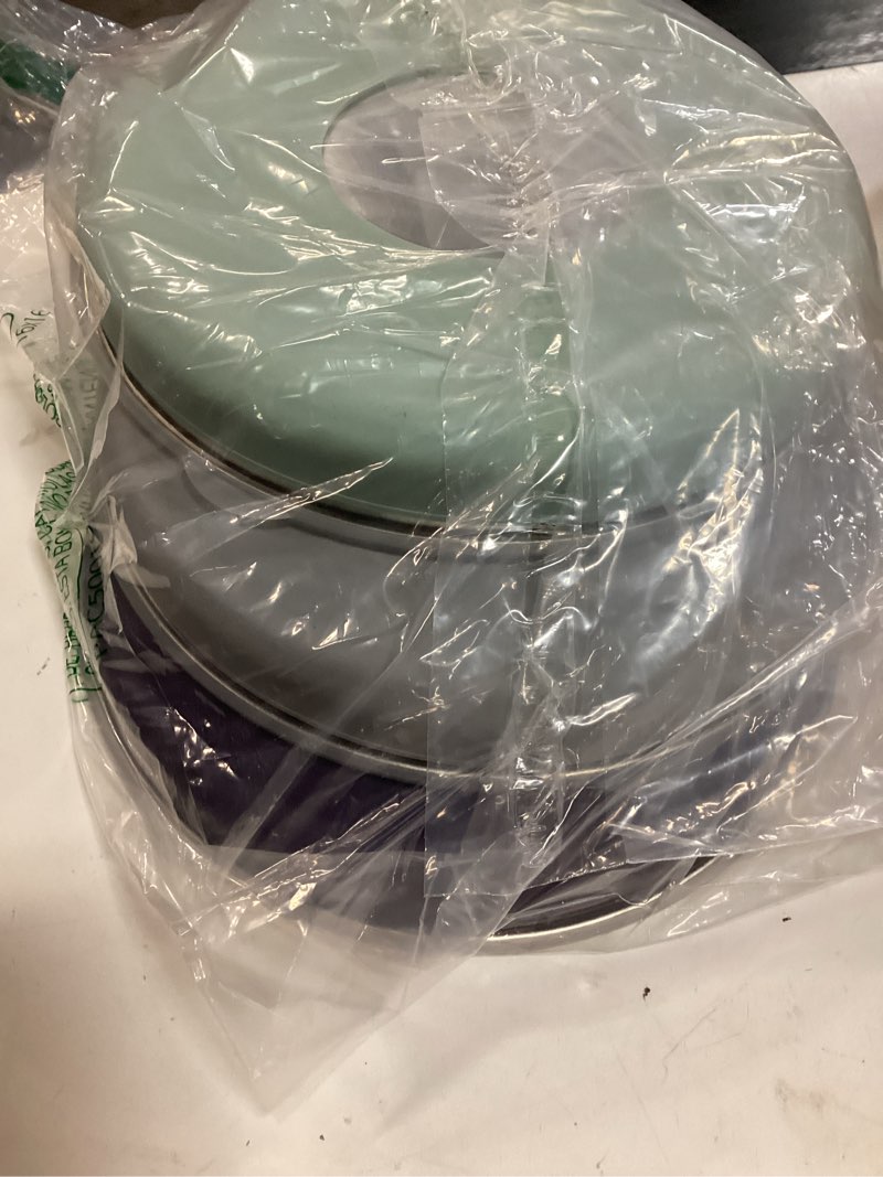 Condition photo showing New/Like New for elk and friends 7.8” stainless steel non divided plates with silicone sleeve + storage lid | baby, toddler, kids | dishwasher safe | dinner & snack plates | 3 pack sage/misty blue/navy/gray