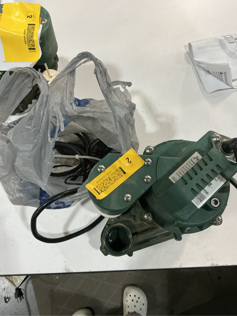 Condition photo showing As Is for zoeller m53 mighty-mate submersible sump pump, 1/3 hp