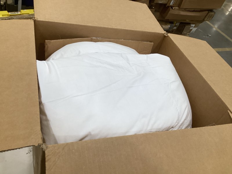 Condition photo showing Good Condition for DWR Luxury King Down Feather Fibers Comforter, Ultra-Soft Cotton Blend Fabric, Medium Weight for All Season Hotel Style Fluffy Duvet Insert with Ties (106x90 Inches, White) King White/Medium-weight