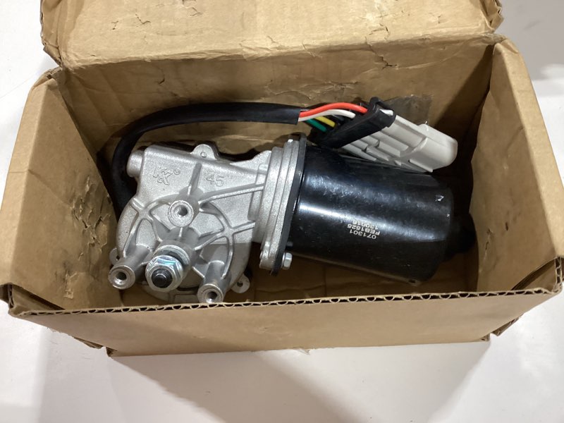 Condition photo showing As Is for windshield wiper motor fit for freightliner international harvester trucks #trif989999229 e-008-221