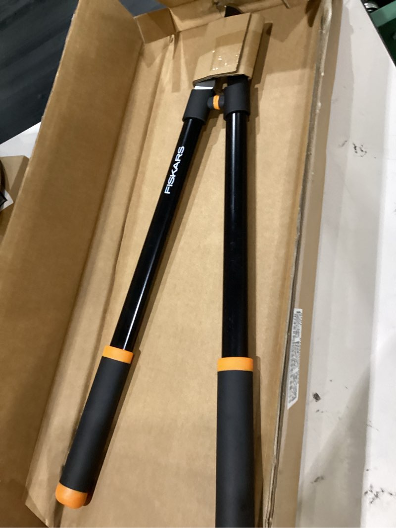 Condition photo showing New/Like New for fiskars 28-inch power-lever garden bypass lopper and tree trimmer, sharp precision-ground steel blade for cutting branches up to 1.75-inch diameter