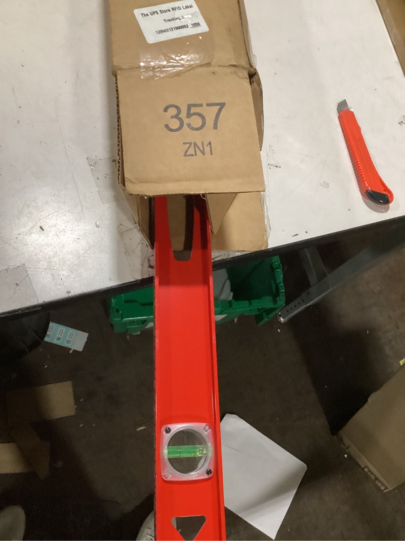 Condition photo showing New/Like New for Craftsman CMHT82345 48IN I-Beam Level