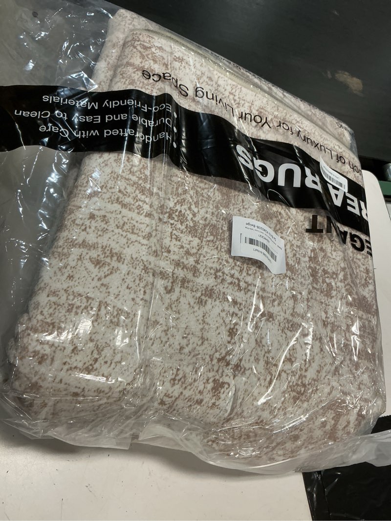 Condition photo showing Good Condition for washable area rug 8x10, large soft rugs for living room vintage beige carpet 8x10 area rugs for bedroom dining room non-slip stain resistant under table rug beige 8' x 10' (rectangular)