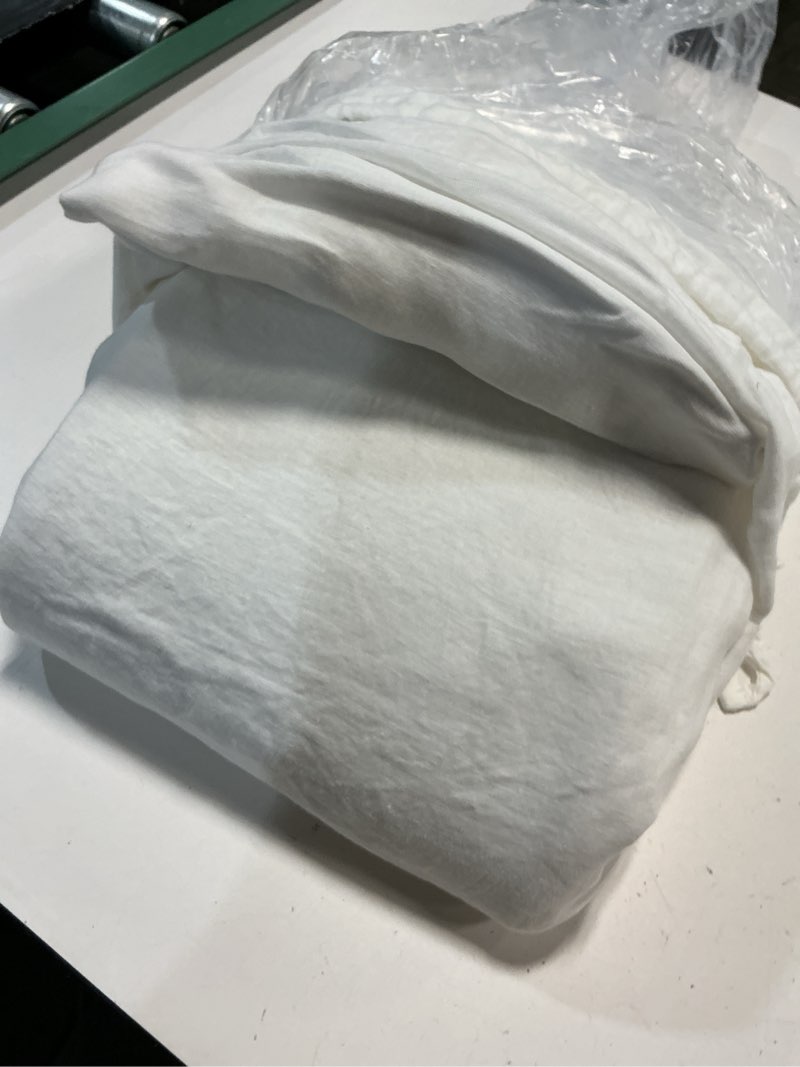 Condition photo showing Good Condition for european linen fitted sheet set, king, white