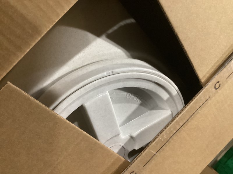 Condition photo showing Good Condition for Gamma2 Vittles Vault Dog Food Storage Container with Airtight Lid, holds up to 10-15 Pounds of Dry Pet Food, Cat Kibble and Bird Feed, BPA Free, Made in USA