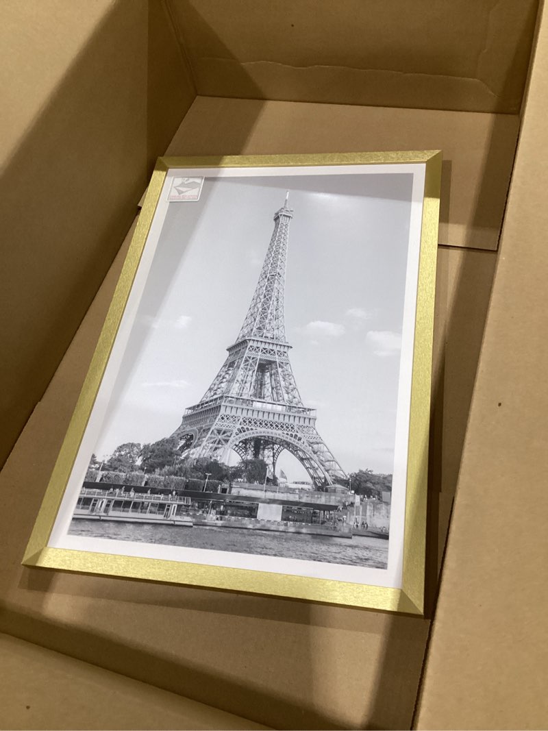 Condition photo showing Good Condition for upsimples 12x18 picture frame, display pictures 11x17 with mat or 12 x 18 without, wall hanging poster frames, gold, 1 gold 12x18