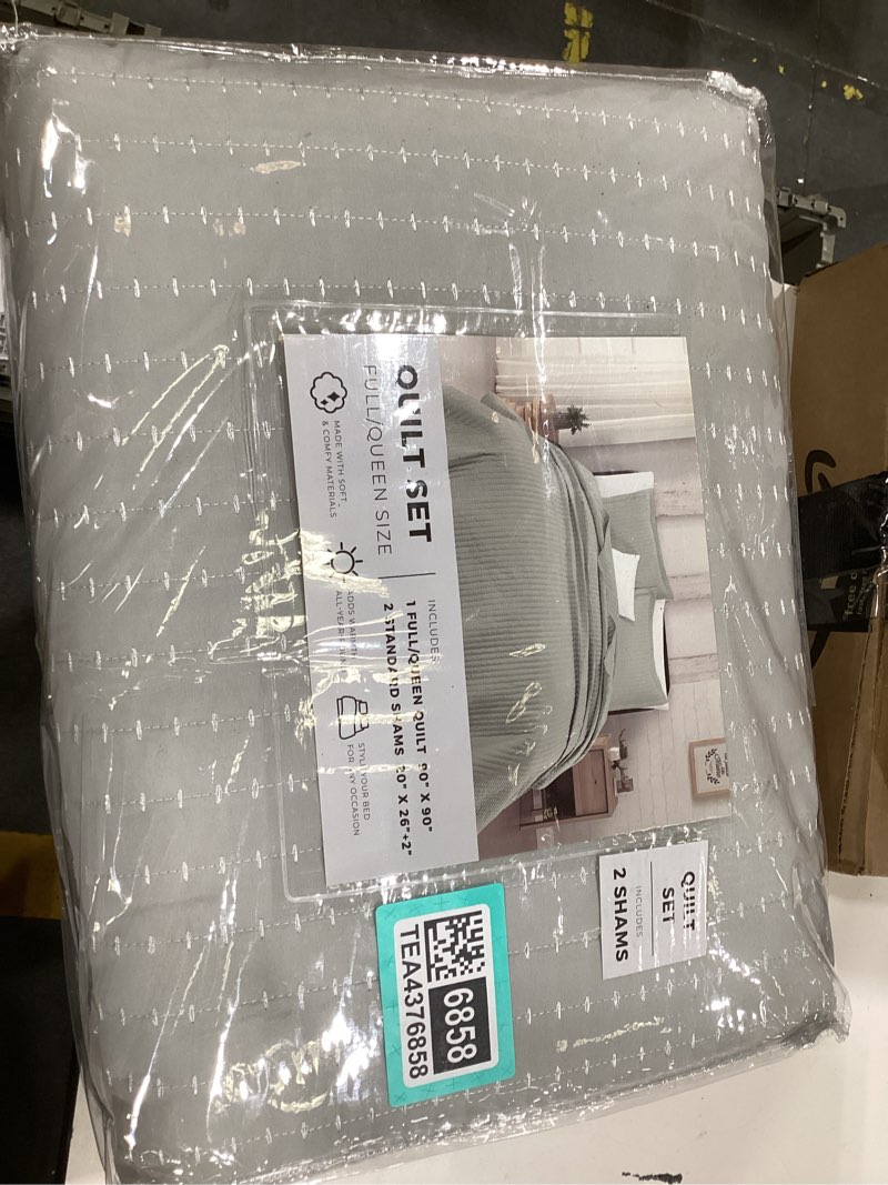 Condition photo showing New/Like New for great bay home full/queen quilt bedding set, 3-piece lightweight summer channel stitch quilt set with shams, ultra soft light grey bedspreads, quilted bedding coverlets for all seasons full / queen 12 - basketweave light grey
