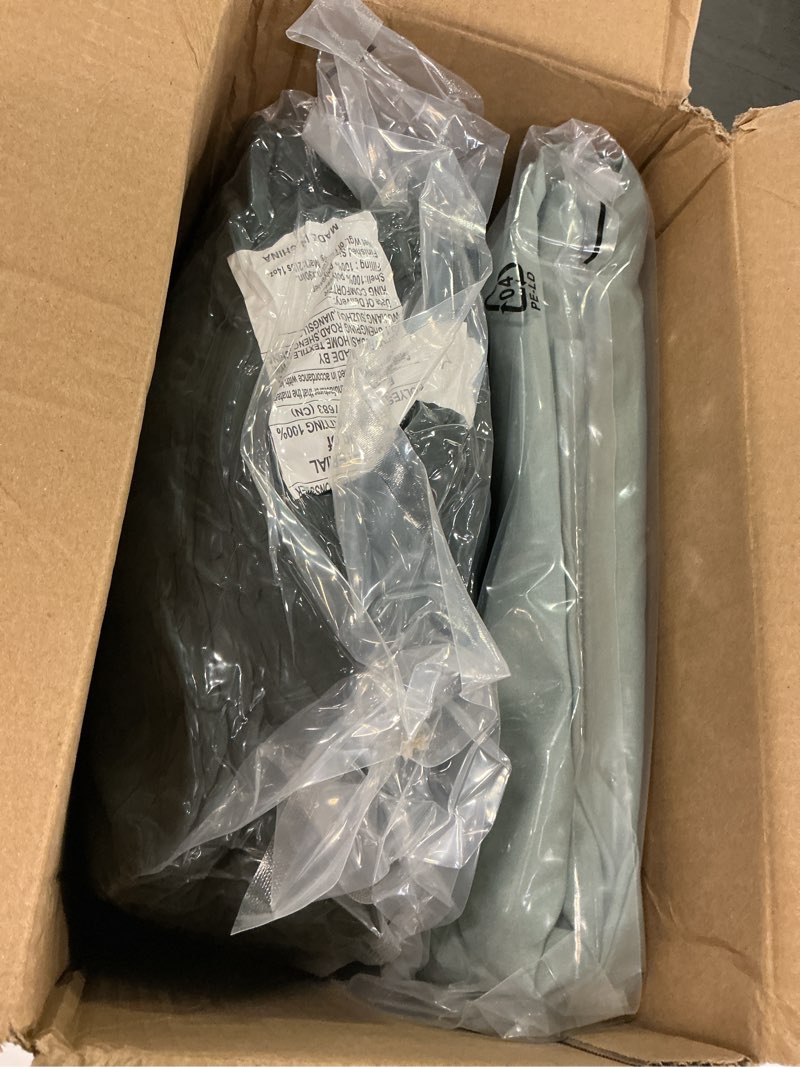 Condition photo showing Good Condition for Geniospin King Size Comforter Set - 7 Pieces Dark Green Bedding Set, Botanical Textured Comforter Bed Set, All Season Lightweight Bed in a Bag with Comforter, Sheets, Pillowcases & Shams Dark Green King (102"x90")