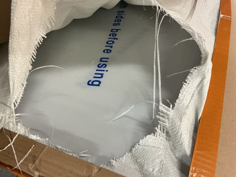 Condition photo showing Good Condition for 2pack crystal clear 1/5" thick 47" x 40" heavy duty hard chair mat, can be used on carpet or hard floor 2 pack(for carpets &. hardfloors) 40"x 47"x 1/5"