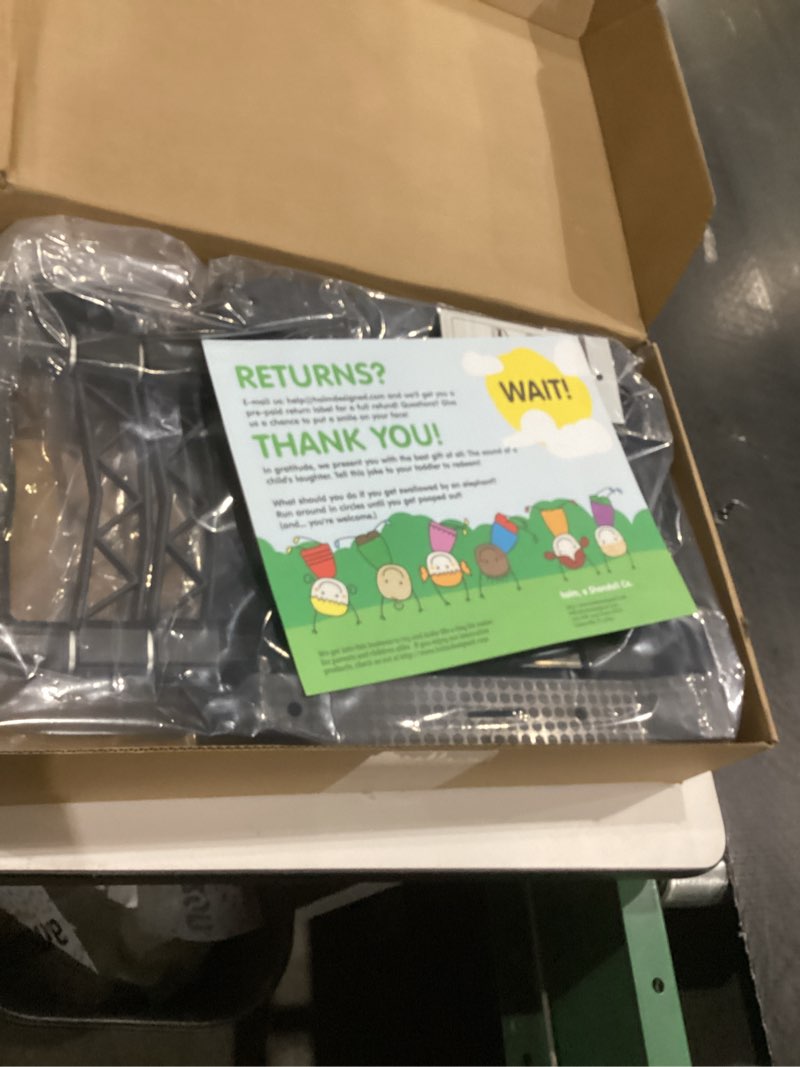 Condition photo showing Good Condition for Holm Airport Car Seat Stroller Travel Cart and Child Transporter - A Carseat Roller for Traveling. Foldable, storable, and stowable Under Your Airplane seat or Over Head Compartment.