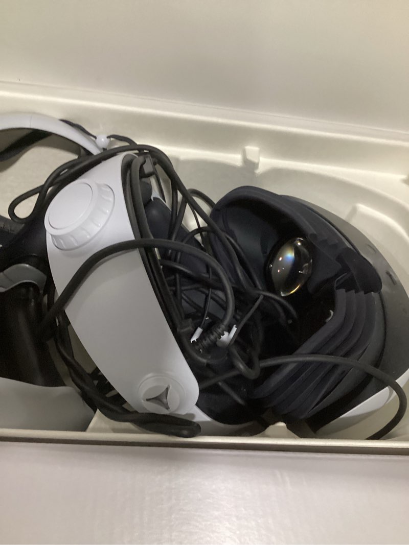 Condition photo showing Good Condition for PlayStation VR2 Horizon Call of The Mountain™ Bundle (PSVR2) PlayStation VR2 PlayStation VR2 Bundle (PSVR2)