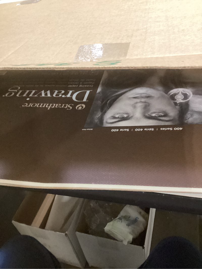 Condition photo showing Good Condition for strathmore (400-6 400 series drawing, medium surface, 12"x18", 24 sheets , white cream 12x18