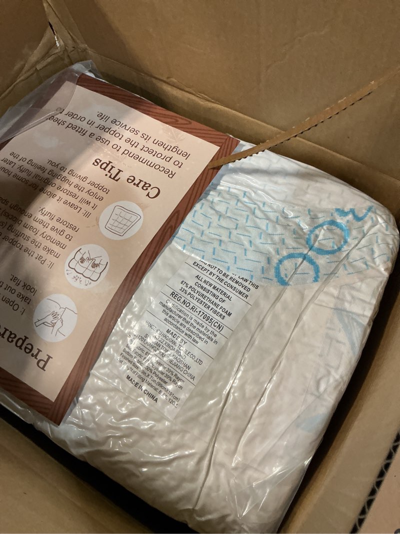 Condition photo showing Good Condition for whatsbedding 5 inch twin mattress topper breathable bamboo viscose air layer,memory foam mattress topper twin size blue.
