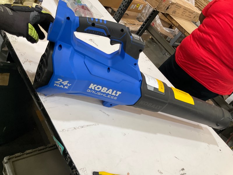 Condition photo showing As Is for kobalt blower